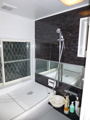 TOTOサザナで広々、快適な浴室へ TOTOサザナで広々、快適な浴室へ